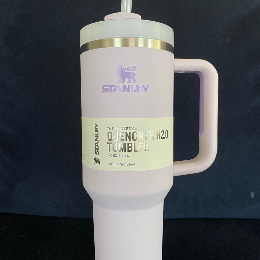NWT Stanley Quencher H2.O Tumbler 40oz. Soft matte orchid